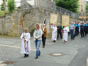 Johanniprozession mit Ehrenamtsfest (© Karl-Franz Thiede)